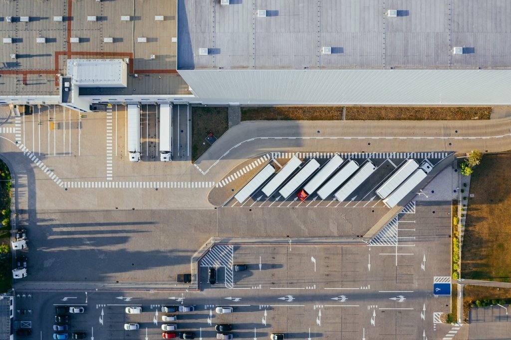 production-facility-logistic-4408573